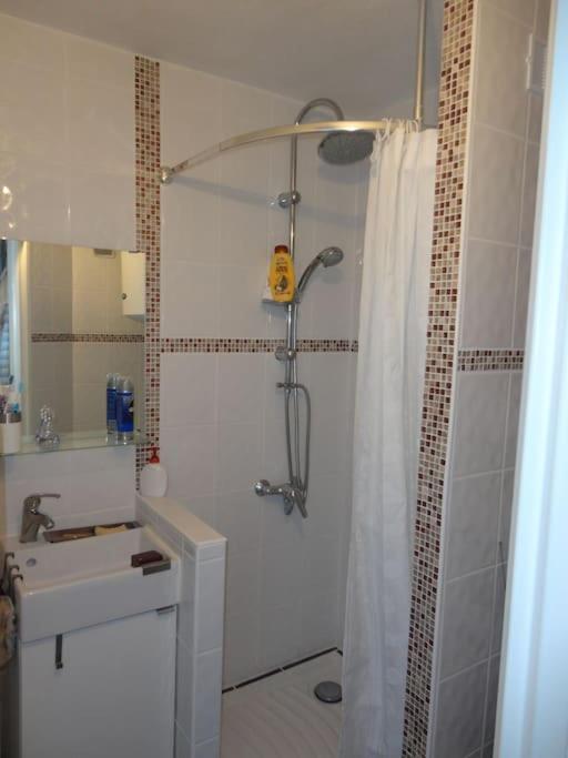 Un Sejour A Sete Apartment Bagian luar foto