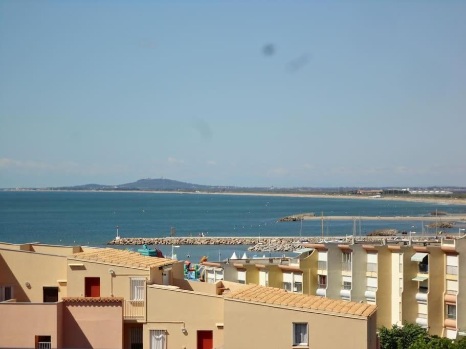 Un Sejour A Sete Apartment Bagian luar foto