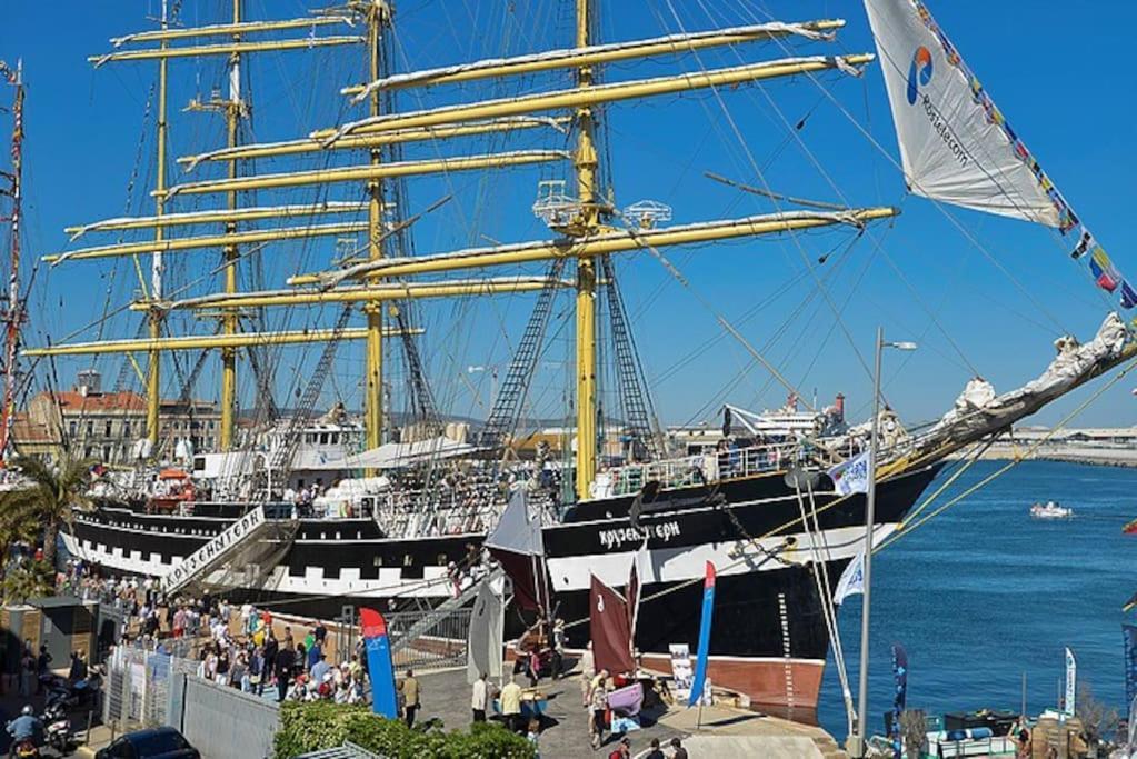 Un Sejour A Sete Apartment Bagian luar foto