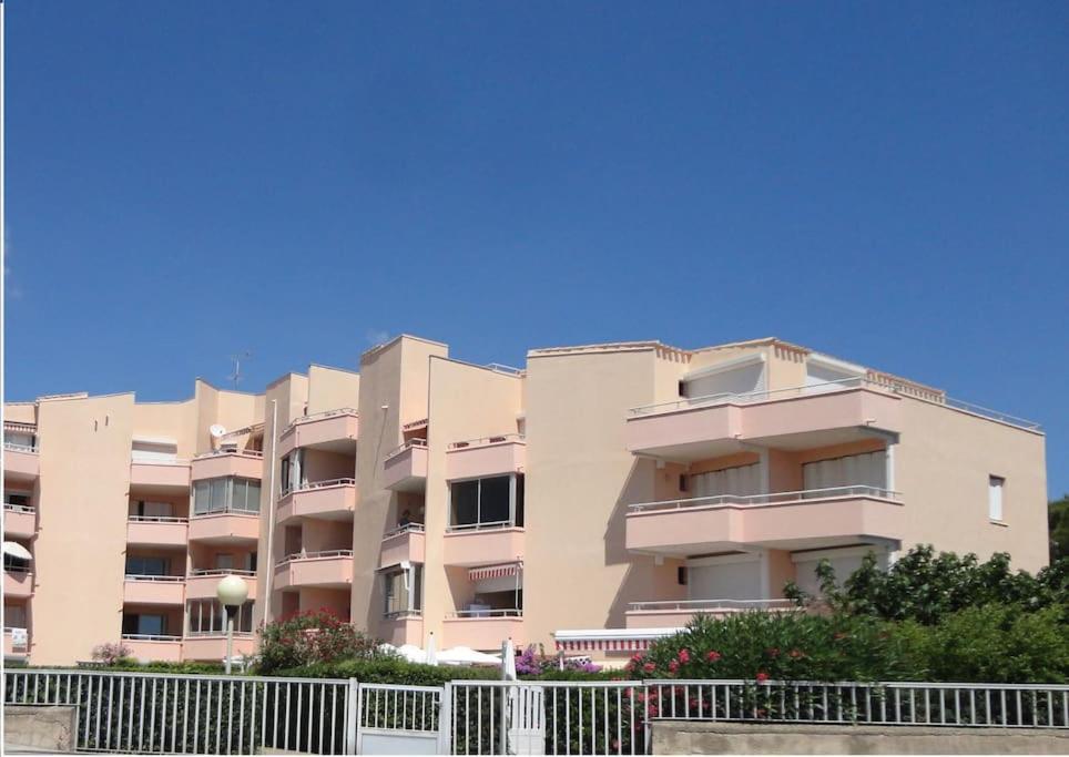 Un Sejour A Sete Apartment Bagian luar foto